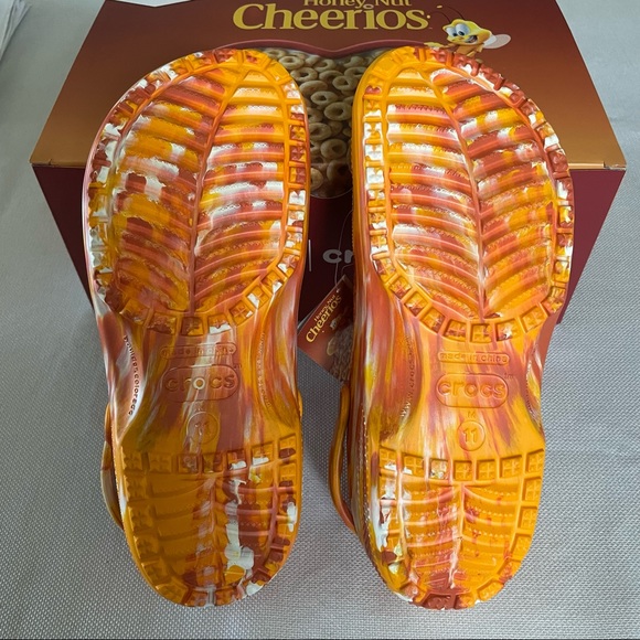 Crocs Classic Honey Nut Cheerios Men's Size 11 Clog 3 Day Shipping! - Picture 6 of 9